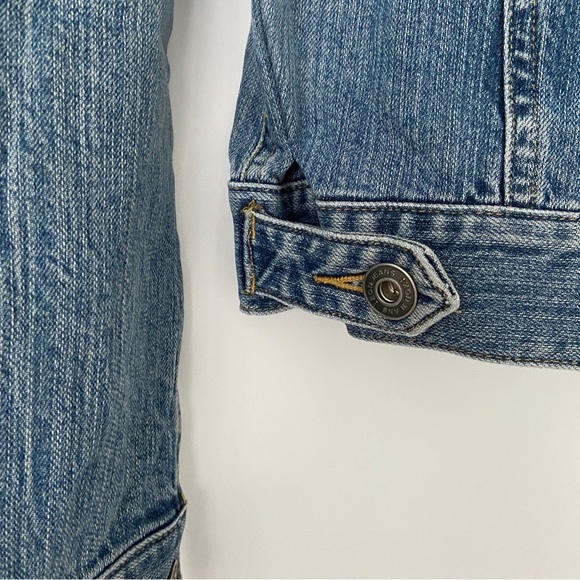 IZOD BLUE LIGHT WASH STRETCH DENIM JACKET, PETITE SMALL - Picture 11 of 14